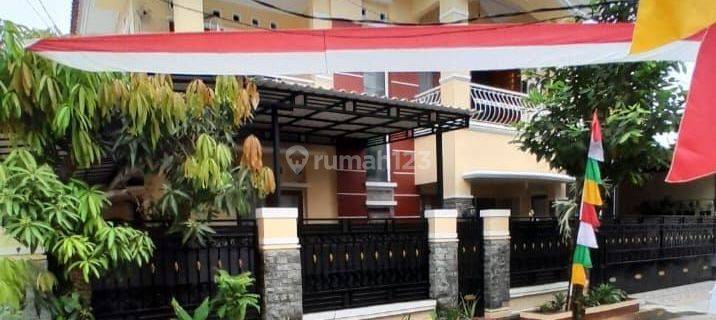 Rumah Hoek Elegant 2 Lantai Siap Huni di Taman Narogong Indah, Bekasi Timur 1