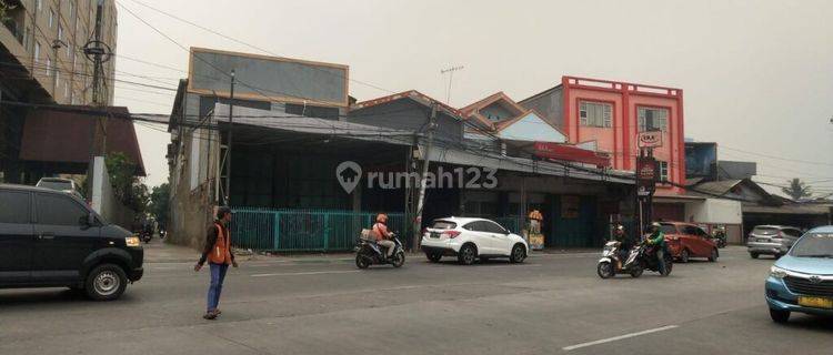 Rumah Gudang Pinggir Jalan Besar di Bekasi 1