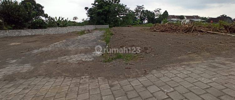 Tanah Palagan 10 Menit Kampus Ugm Jogja, Siap Bangun 1