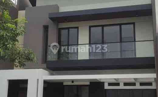 Rumah Modern Woodland di Citraland Surabaya Barat (Msy) 1