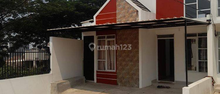 Rumah Bagus Semi Furnished SHM di Leuwinanggung, Bogor 1