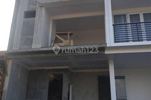 Rumah Baru Unfurnished SHM di Tapos, Bogor 1