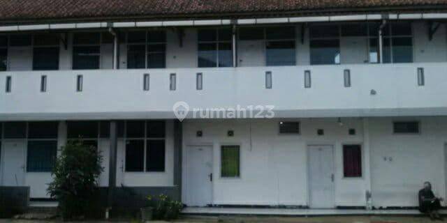 Rumah 2 Lantai Bagus Semi Furnished SHM 1