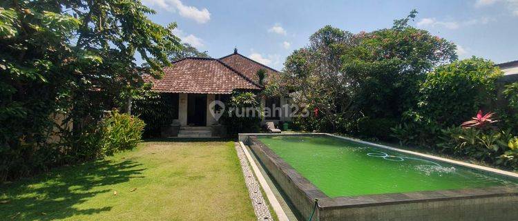 Villa cekomaria denpasar dekat ubud 1