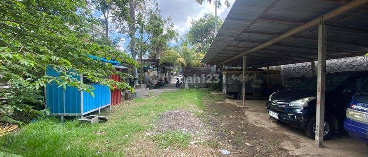 Jalan raya kerobokan seminyak 1