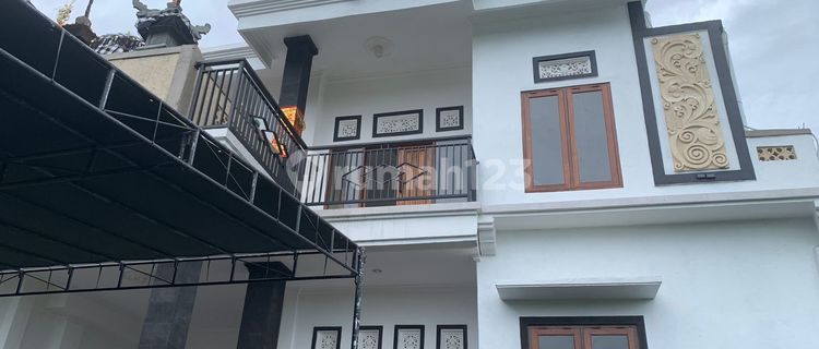 Disewakan Rumah Baru Siap Huni View Sawah di Penatih Dekat Mall 1