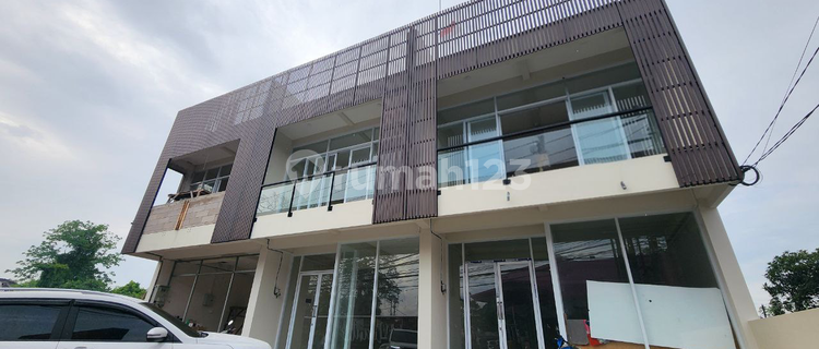 For Sale Ready Shop Unit by Benoa Road, Suitable for Business 1