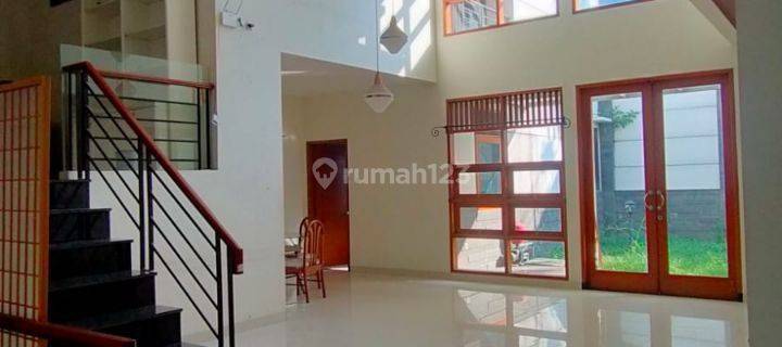 Rumah mewah siap huni di kawasan elit Setra duta  1