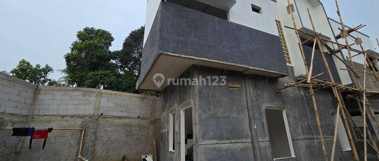 Dijual Rumah 2 Lantai Di Cikaret Cibinong Bogor 1