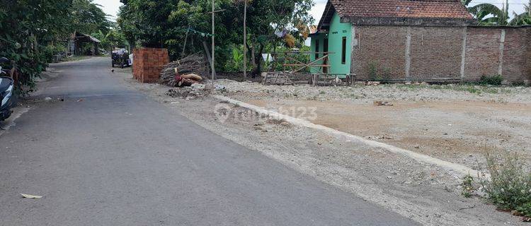 Tanah Murah tepi jalan, dekat Pasar Giwangan. 202m2 1