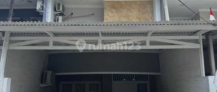 Newly Renovated 3-Story House Full Renovation, Sunter. 1