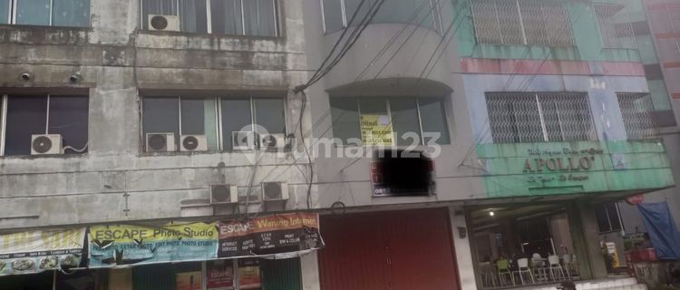 Pioneer of Independence Shop House Next to Apollo's Best Noodle Best Price 1