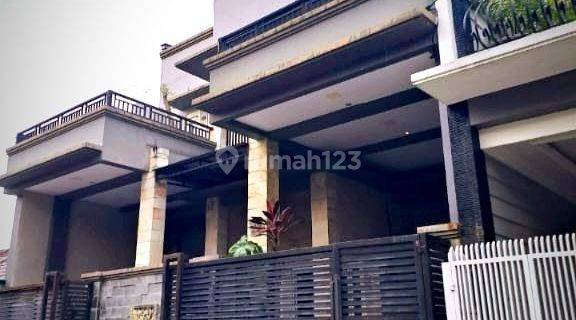 Rumah Bagus  2,5 Lantai di Kodau Jatimekar Bekasi  1