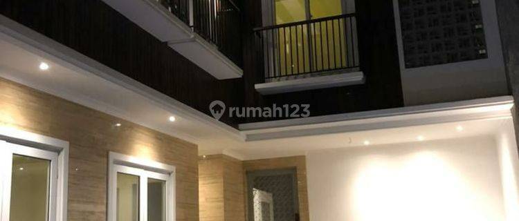 For Rent Rumah Brand New di Panglima Polim, Keb. Baru, Jaksel 1