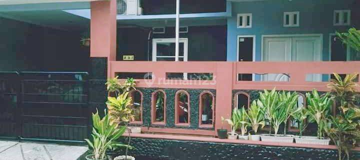 Rumah second terawat siap huni di Jatiasih Bekasi  1