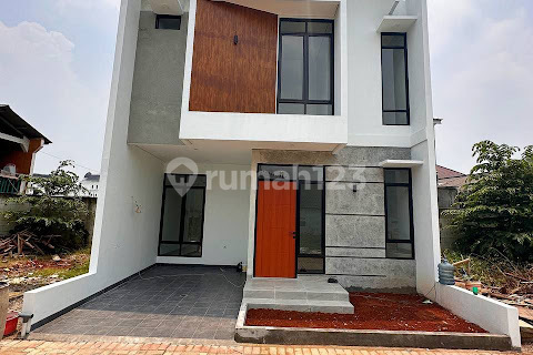 2-Story House with Free Access to Main Road Setu Cipayung 1
