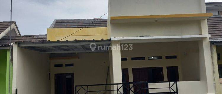 Rumah Dijual Di Dharmawangsa Residence Bekasi 1