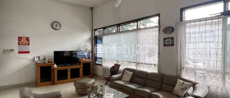 Jual Rumah Jalan Kopo bisa untuk Kantor, Show Room 1