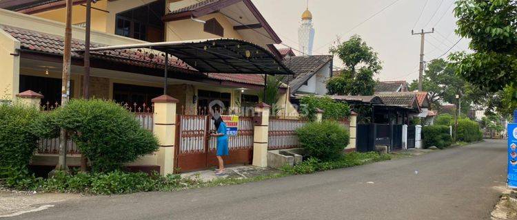 Rumah Hoek Di Taman Cimanggu Dekat Stasiun Dekat Tol 1