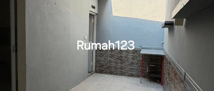 *rumah 2 Lantai Di Cluster Vasana Harapan Indah Bekasi* 1