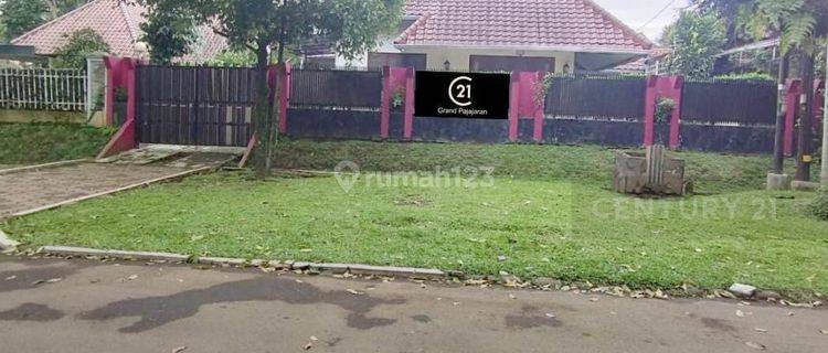 Rumah Luas Model Belanda Di Taman Kencana Kota Bogor 1