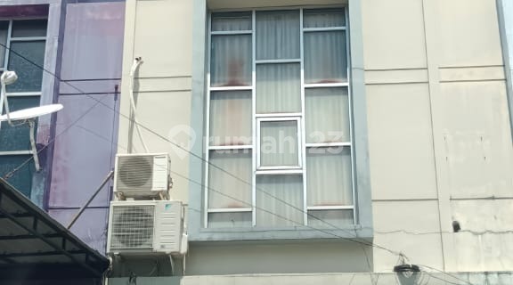 Ruko Strategis Premium Strategis Siap Pakai di Kanal Barat Sompok 1