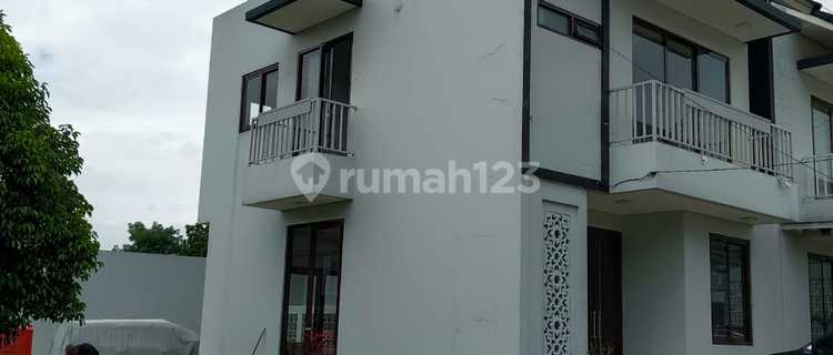 Rumah Baru Minimalis Modern 2 Lantai Di Antapani 1