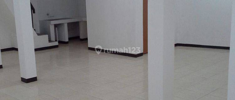 Kontrakan Ruang Usaha Bagus Di Sayap Pajajaran 1