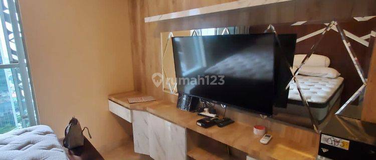 DIJUAL APARTEMEN GOLD COAST STUDIO FURNISH 1