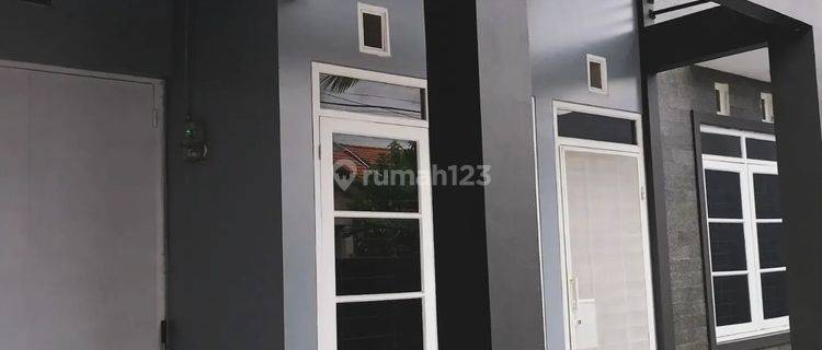 Rumah Cantik Siap Huni 2 Lantai di Taman Kopo Indah 2 Bandung 1