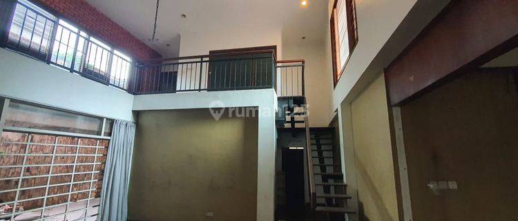 Rumah Tua di Cempaka Putih 1