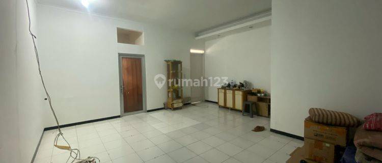 Ruko 2,5 Lt Cocok untuk Usaha Lokasi Strategis Singgasana Pradana 1
