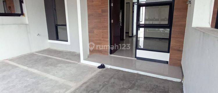 Rumah Baru Siap Huni Di Tki 2 Dekat Komersil Area 1