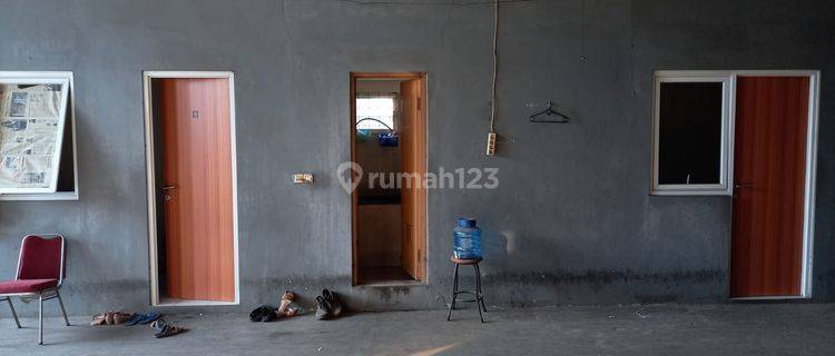 Gudang Plus Kantor Di Mainroad Moch Toha Dekat Tol 1