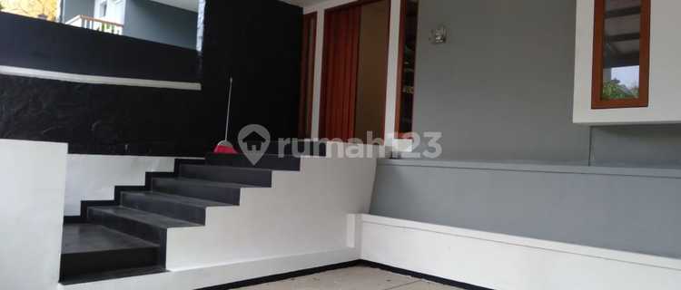 Comfortable Ready-to-Occupy Wing at Setraduta House, Bandung 1