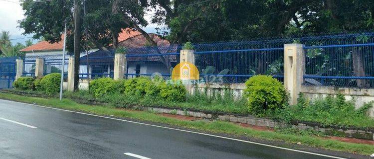 Tanah Dan Gudang Luas di Jalan Singaraja Bali 1