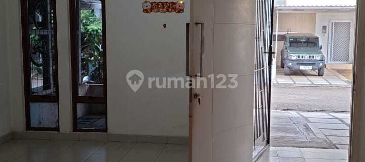 Disewakan Rumah Nyaman di Alamanda (015) 1