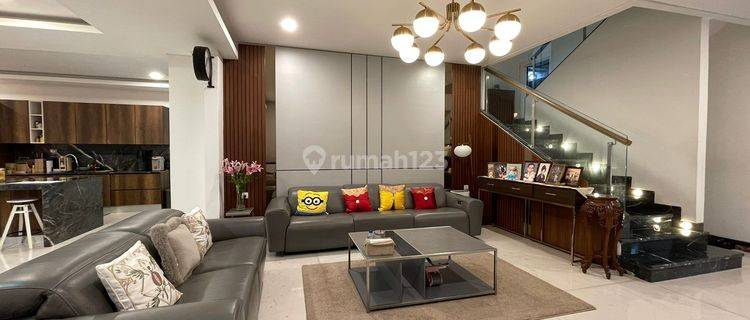 Rumah Mewah Pik1 Luas 270 Meter Cluster Mediterania Blouvard 3 Lantai Full Furnish 1