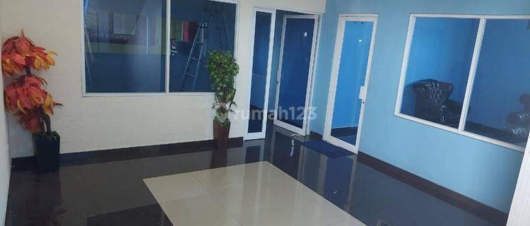 Dijual Gudang+Kantor uk300m2 ada 3lantai at Jagakarsa Raya Jaksel 1