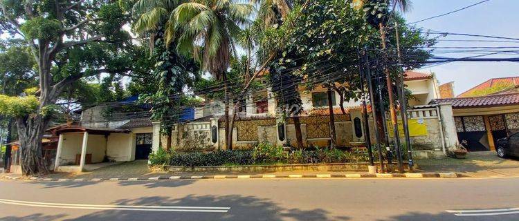 Disewa Rumah 2Lantai Di Jl. Brawijaya Uk700m² Best Price at Jakarta Selatan 1