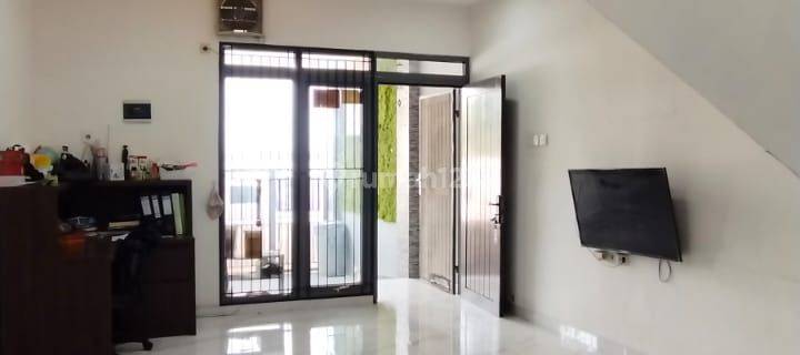 Dijual Cepat Murah Rumah Full Furnish Full Renovasi Di Park Residence Taman Surya Jakarta Barat 1