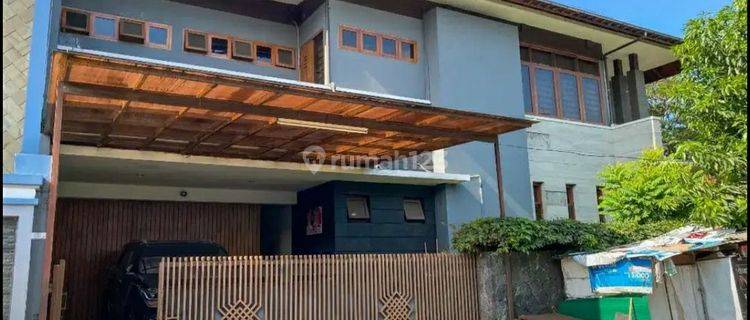 Rumah Mewah Semi furnished Di Turangga Bandung Kota  1