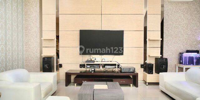 Disewakan Rumah Mediterania Boulevard PIK Full Furnish 1