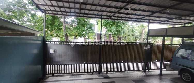 For Quick Sale: 3 1/2 Story Boarding House in Gading Putih Raya - North Jakarta 1
