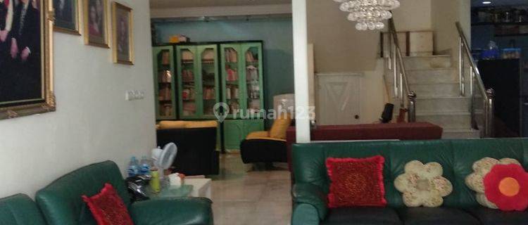 Dijual Rumah Janur Elok - Kelapa Gading 1