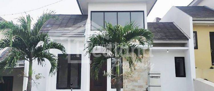 Rumah di Perum Violan Jaya , Tembalang Semarang Yv 7207  1