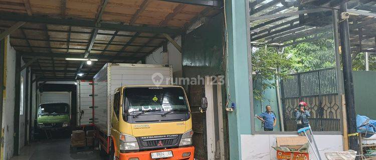 Dijual Gudang Strategis di jalan Holis Bandung 1