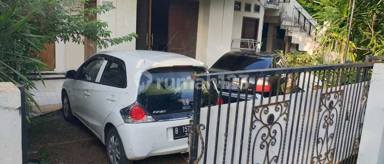 Rumah Lama Terawat Di Jatipadang Pasar Minggu 1