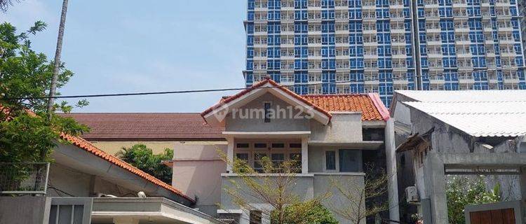 Murah! Rumah Siap Huni Di Salemba. Akses Jalan Bagus 1