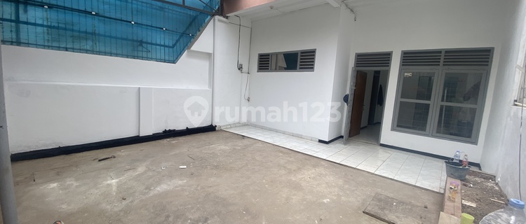 Disewakan Rumah Di Tengah Kota Dekat Sayap Sudirman 1